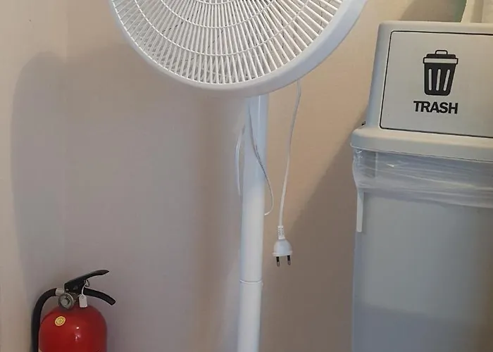 50 Off, Air Conditioner, 6 Minutes From Hongik Uni Sta, Airport Bus, Cleaning Fee 0, Elv, Parking, Blackout Curtains, Washing Machine, Dryer Apartamento