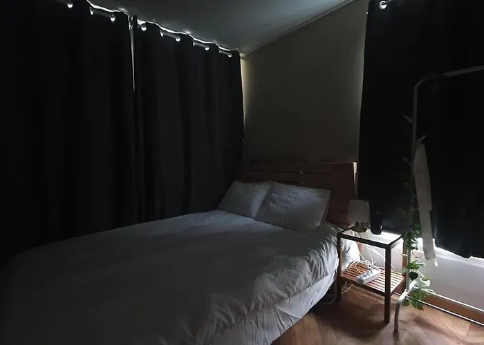 50 Off, Air Conditioner, 6 Minutes From Hongik Uni Sta, Airport Bus, Cleaning Fee 0, Elv, Parking, Blackout Curtains, Washing Machine, Dryer Apartamento *
